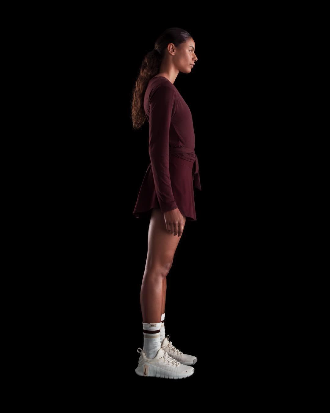 Nike One Relaxed Women's Dri-FIT Top Product Image