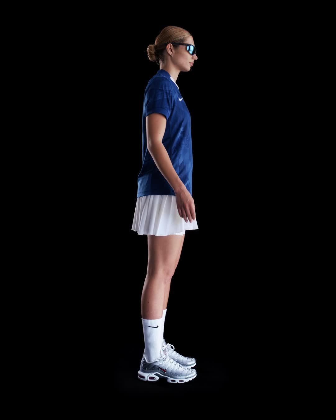Chelsea FC 2025/26 Stadium Home Nike Women's Dri-FIT Soccer Replica Jersey Product Image