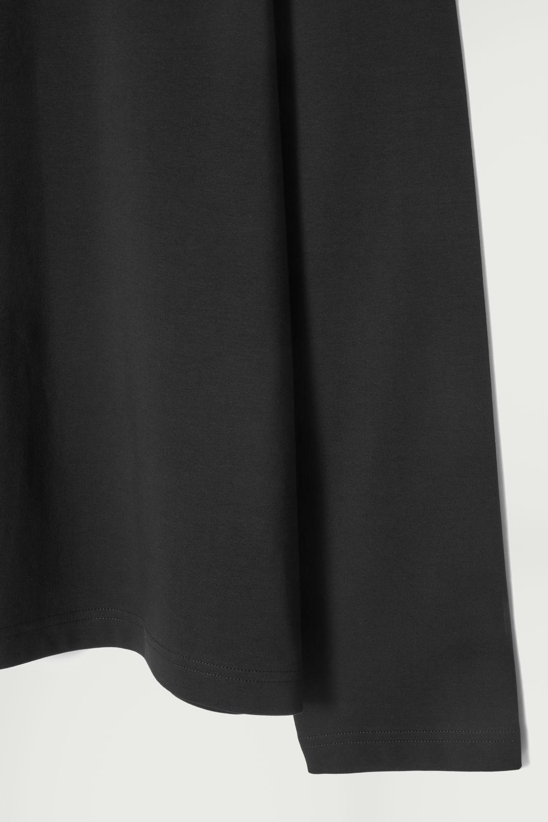RELAXED COTTON-JERSEY LONG-SLEEVED T-SHIRT Product Image