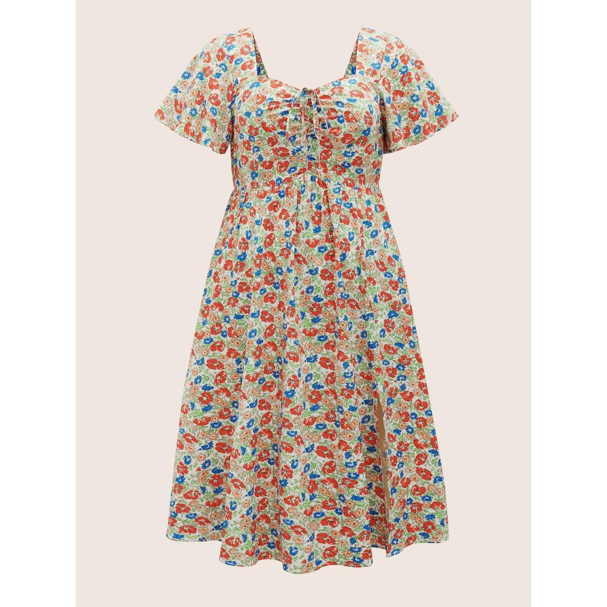 Plus Size Heart Neckline Ditsy Floral Tie Knot Drawstring Dress Multicolor Women Elegant Tie knot Heart neckline Short sleeve Curvy BloomChic 30/6X Product Image