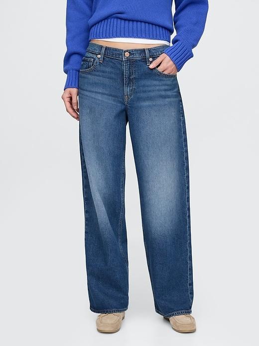 Low Rise &#39;90s Loose Jeans Product Image