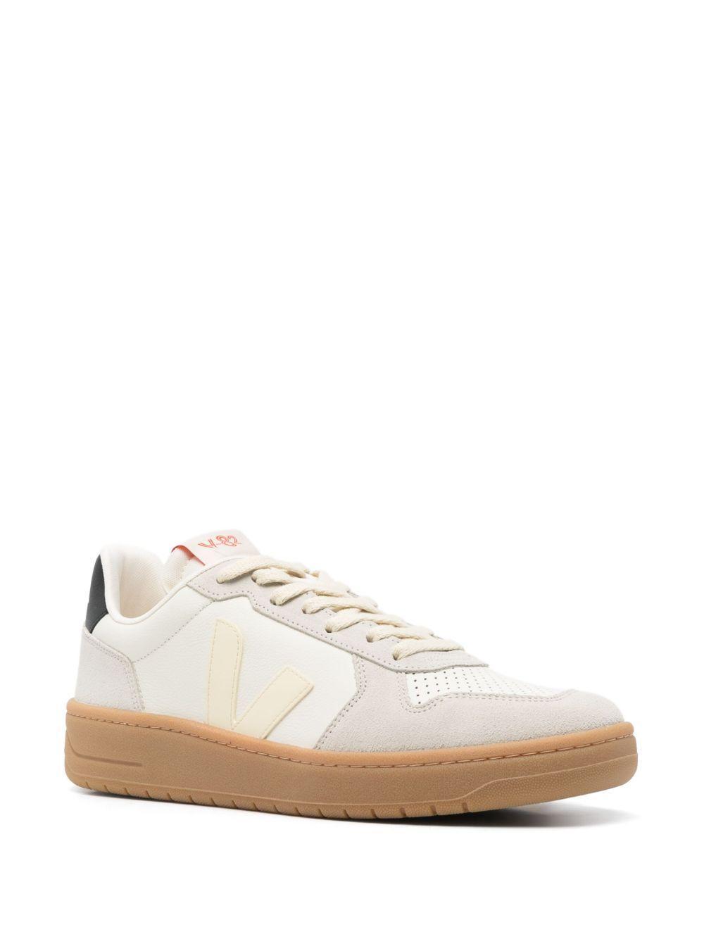 V 82 sneakers Product Image