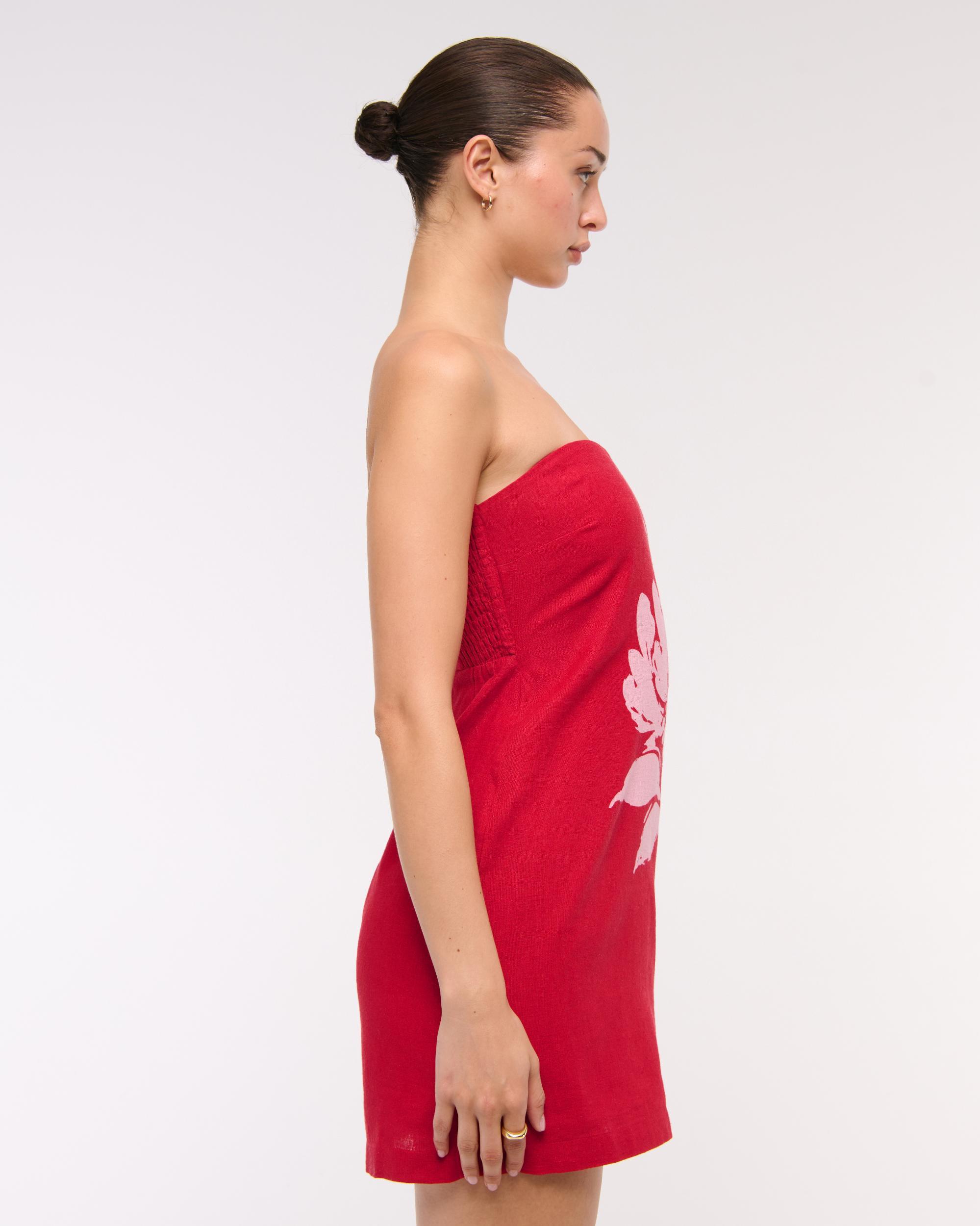 The A&F Scarlett Strapless Linen-Blend Skort Product Image