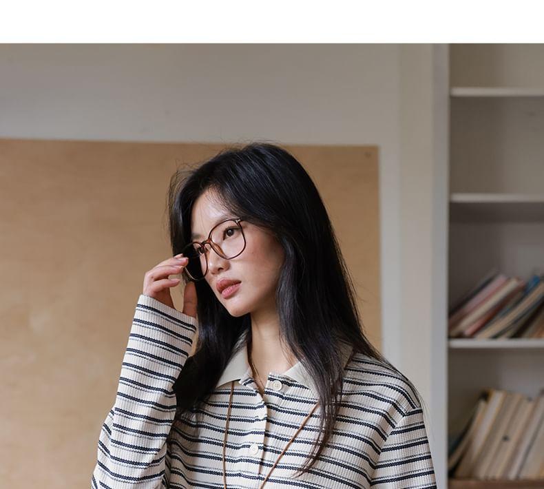 Long-Sleeve Contrast Collar Striped Polo Shirt Product Image
