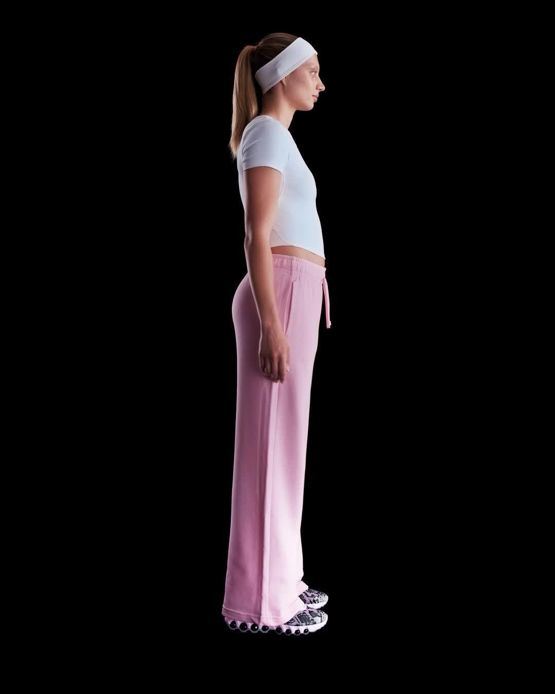 Nike Sportswear Club Fleece Women's Mid-Rise Wide-Leg Sweatpants Product Image