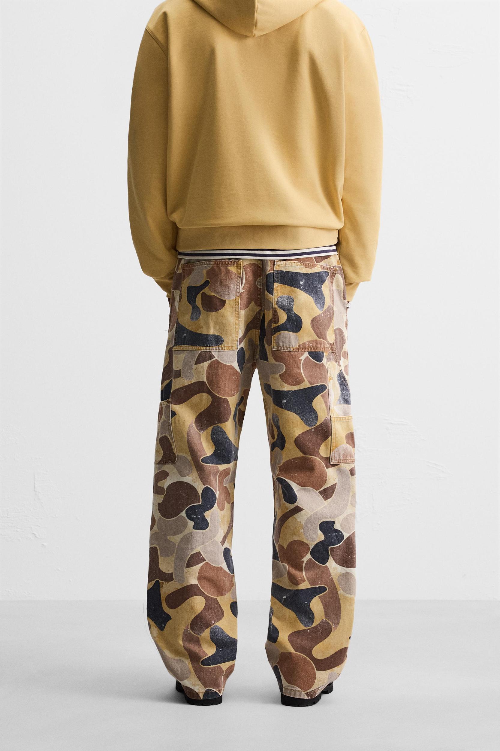 PRINTED CARPENTER PANTS Product Image