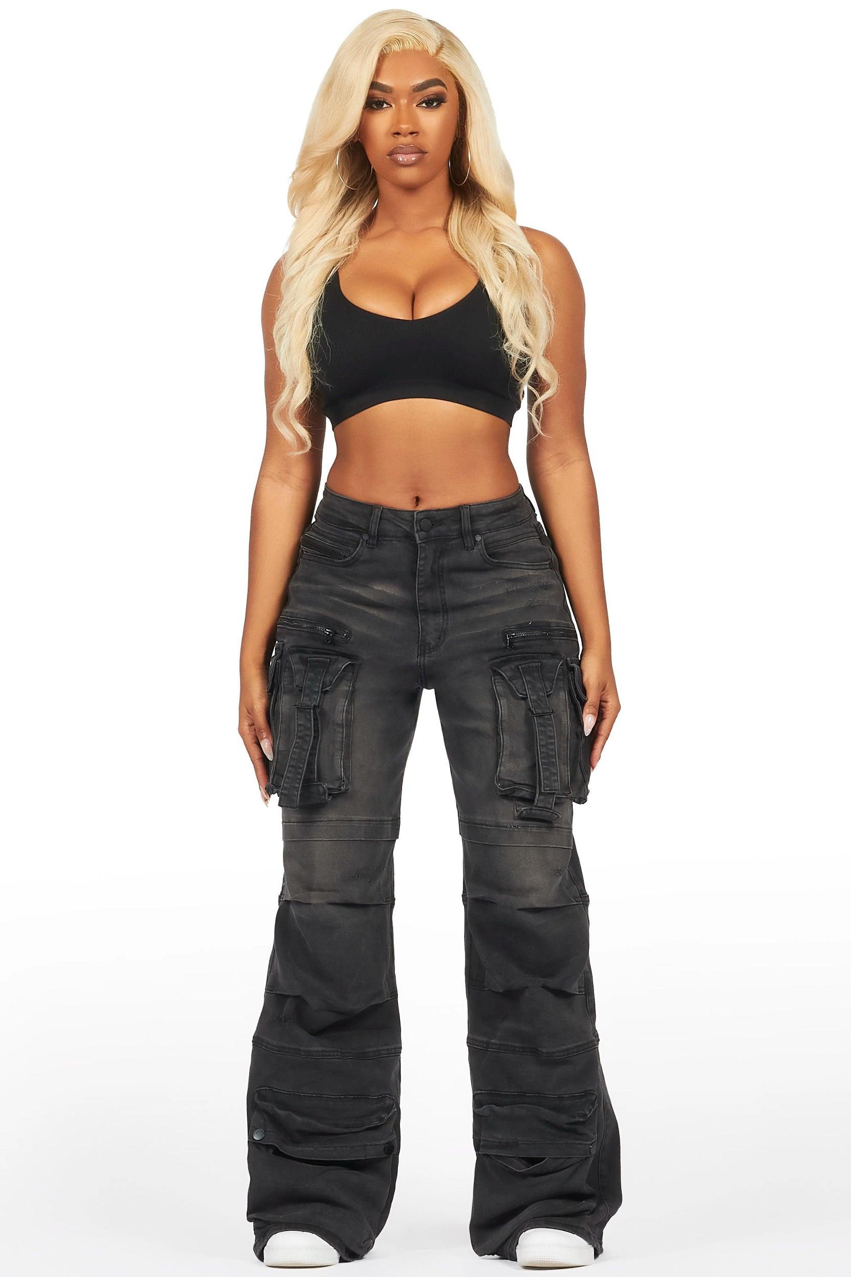 Kaisyna Black Crop T-Shirt Female Product Image