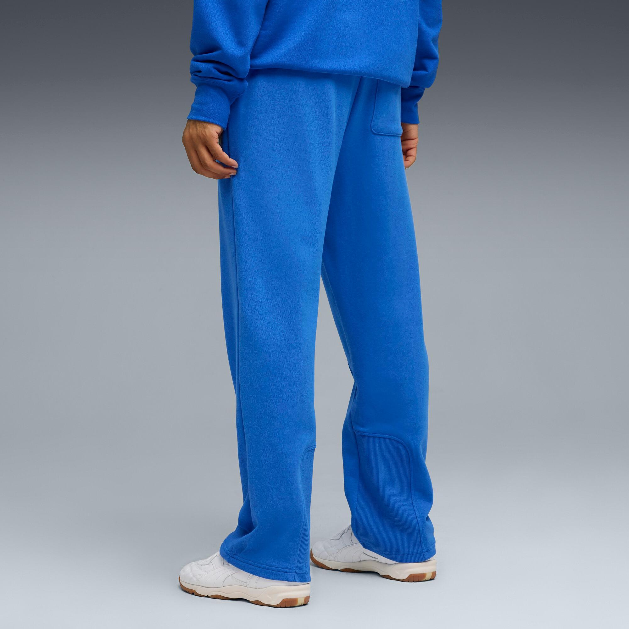PUMA LV Relaxed Sweatpants Men Product Image