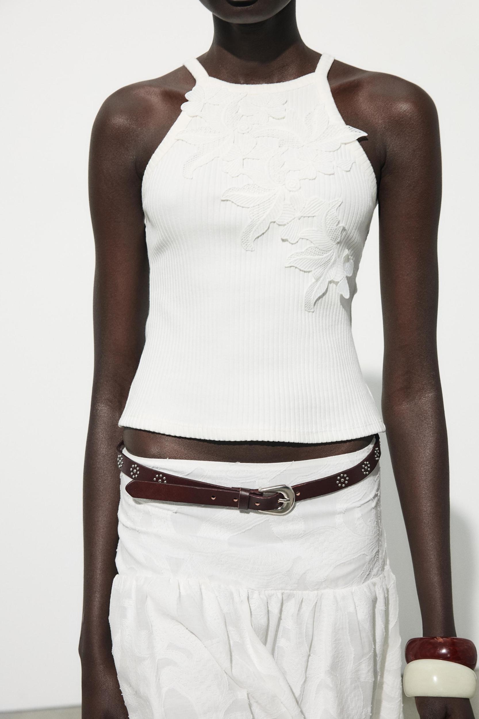RIBBED EMBROIDERED TOP Product Image