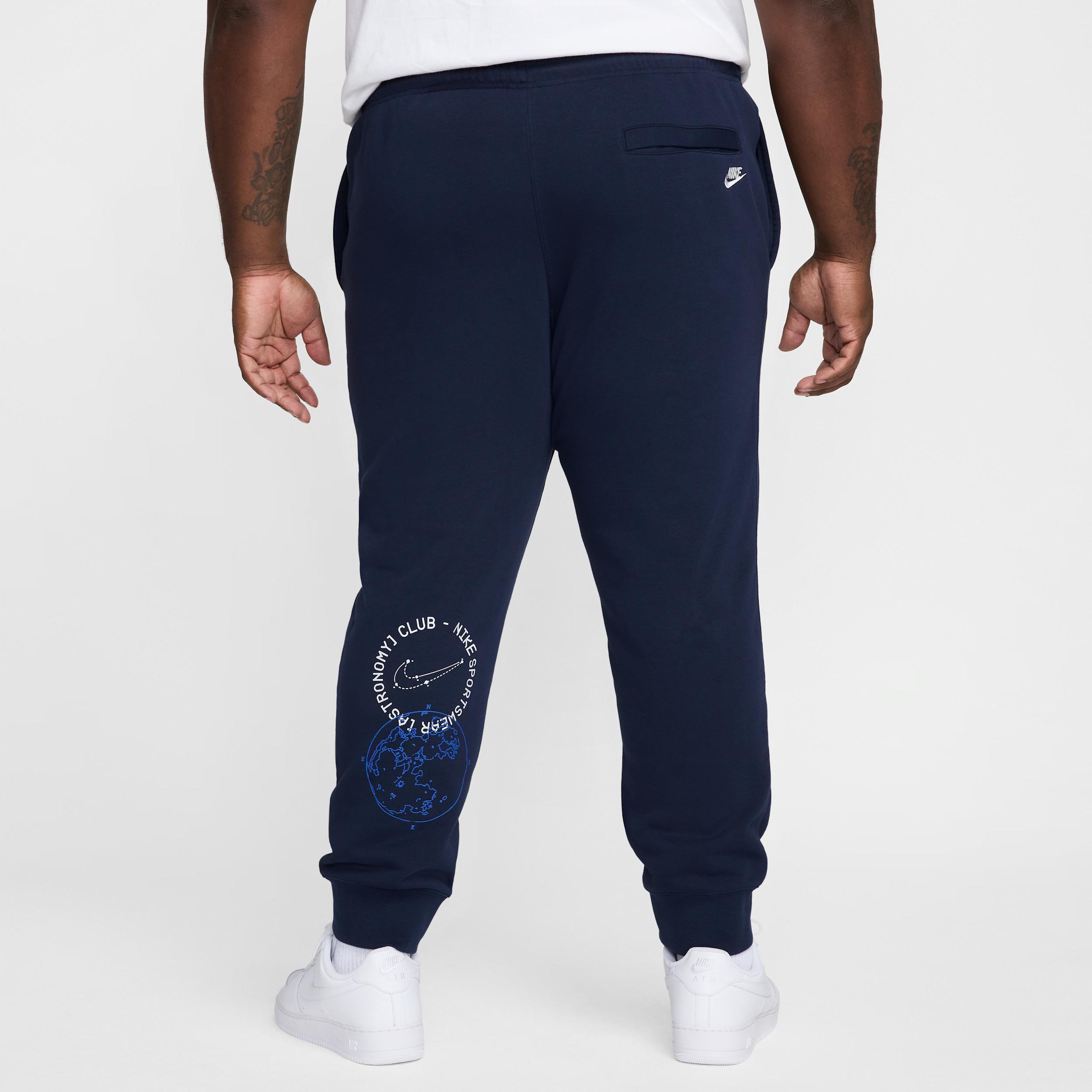 Nike Men's Club French Terry Jogger Pants Product Image