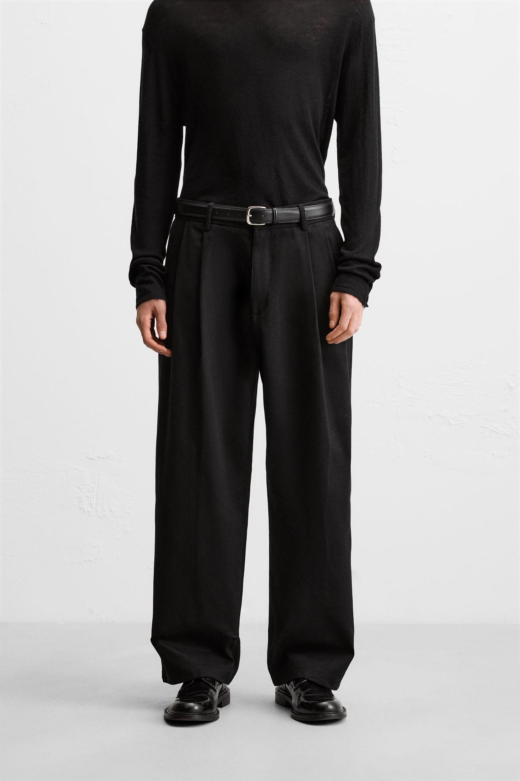BALLOON FIT PLEATED PANTS Product Image