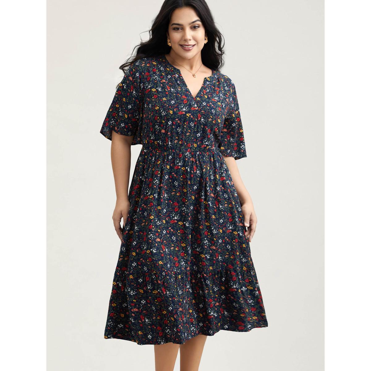 Plus Size Floral Print Notched Collar Gathered Sleeve Dress Navy Women Elegant Non Flat collar with V-notch Half Sleeve Curvy BloomChic 10/M Product Image
