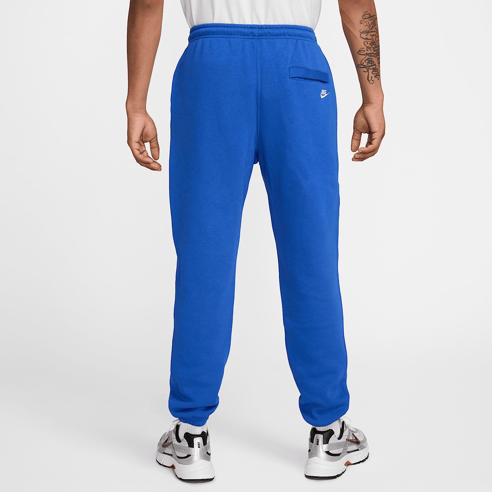 Nike Club Men's Fleece Pants Product Image