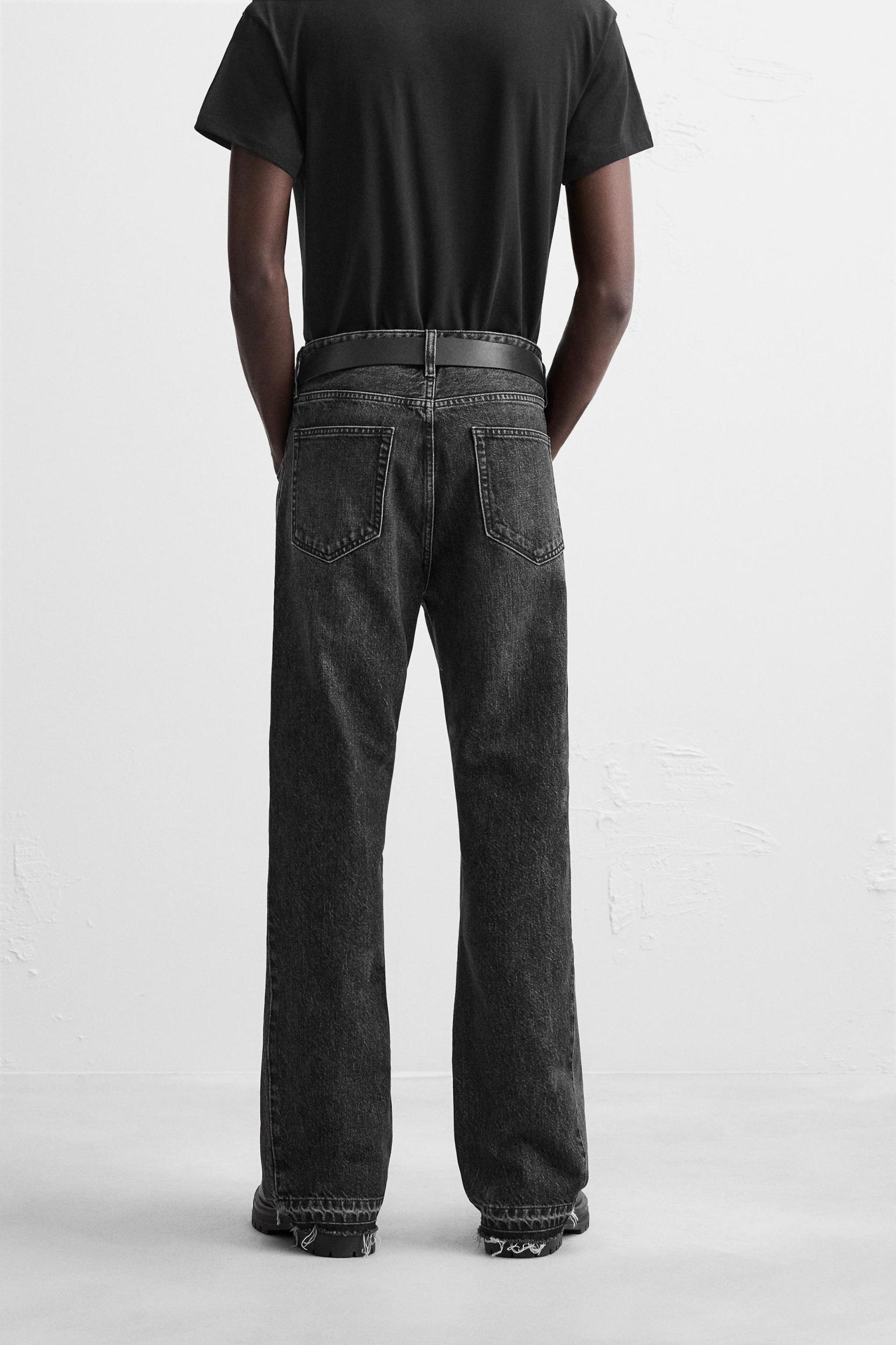 FLARED FIT JEANS Product Image