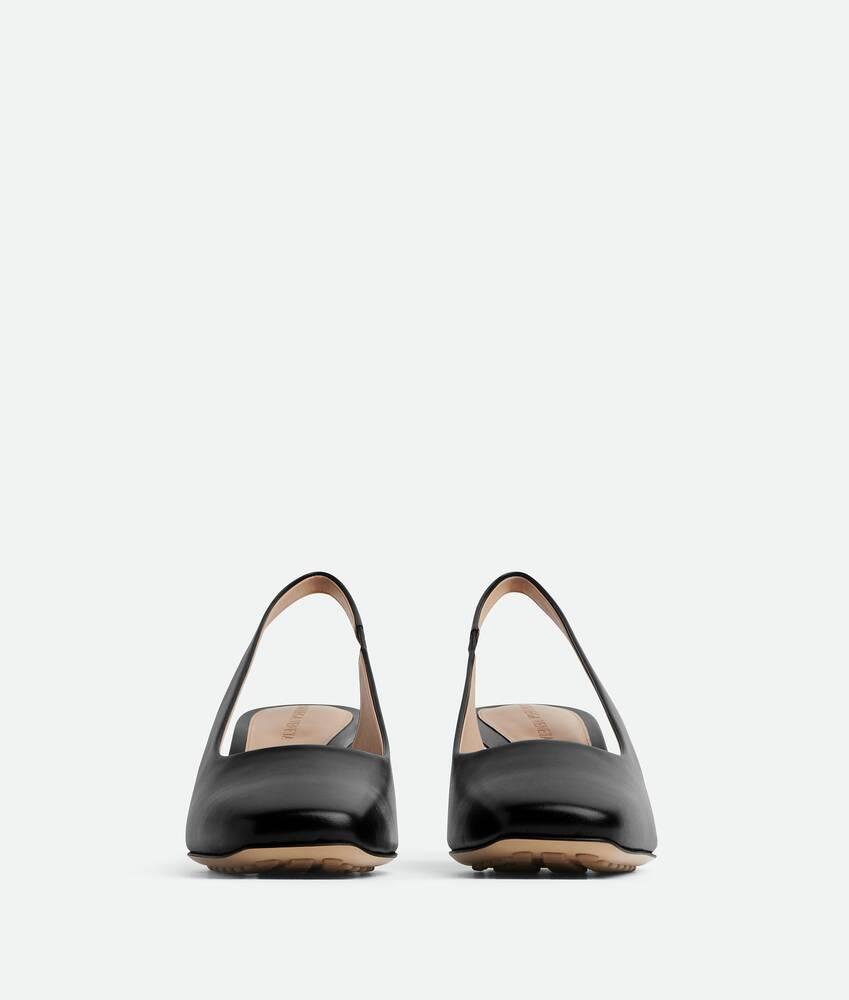 Women's Knot Pump in Black Product Image