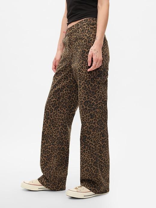 Mid Rise '90s Loose Jeans Product Image
