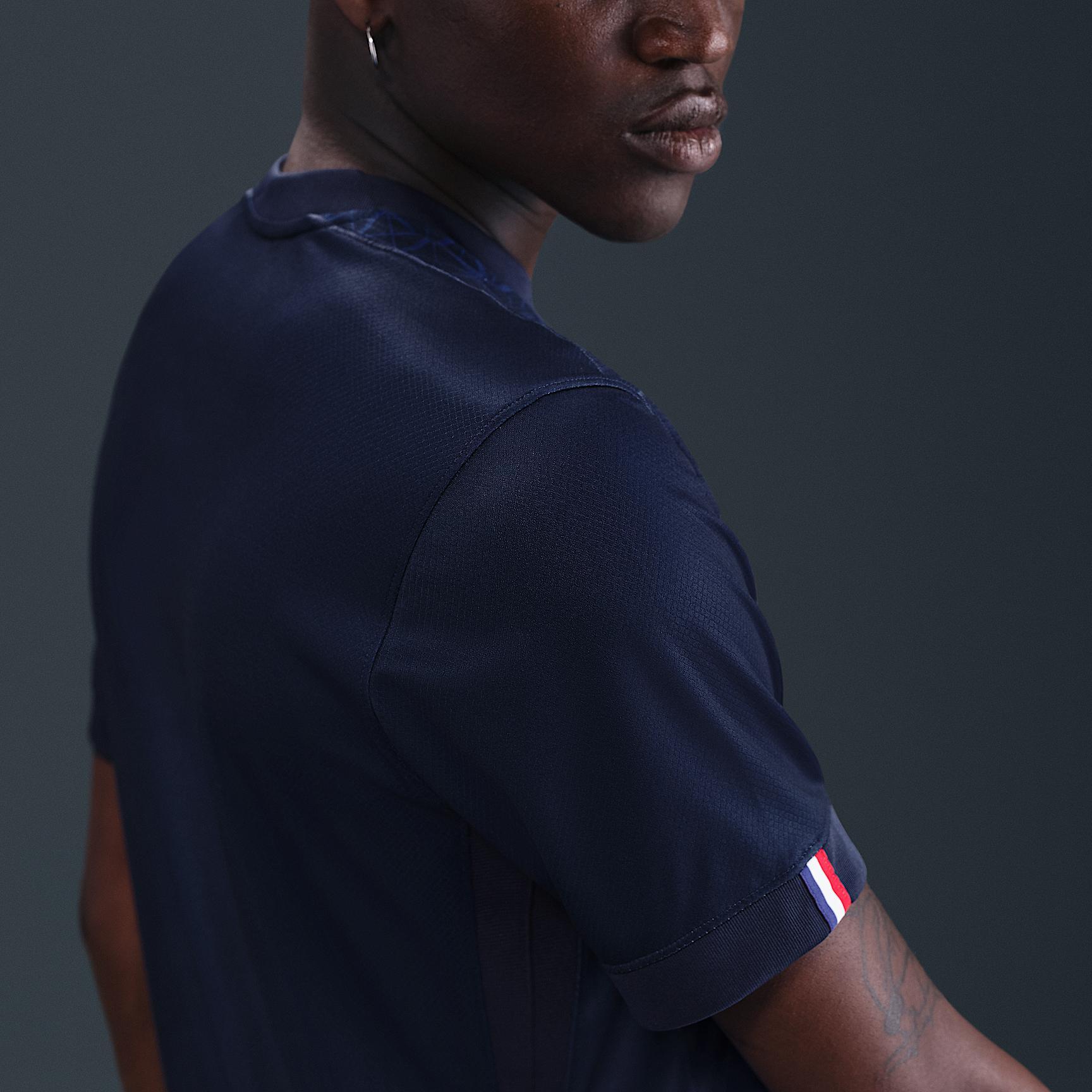 Paris Saint-Germain 2025/26 Stadium Home Men's Nike Dri-FIT Soccer Replica Jersey Product Image