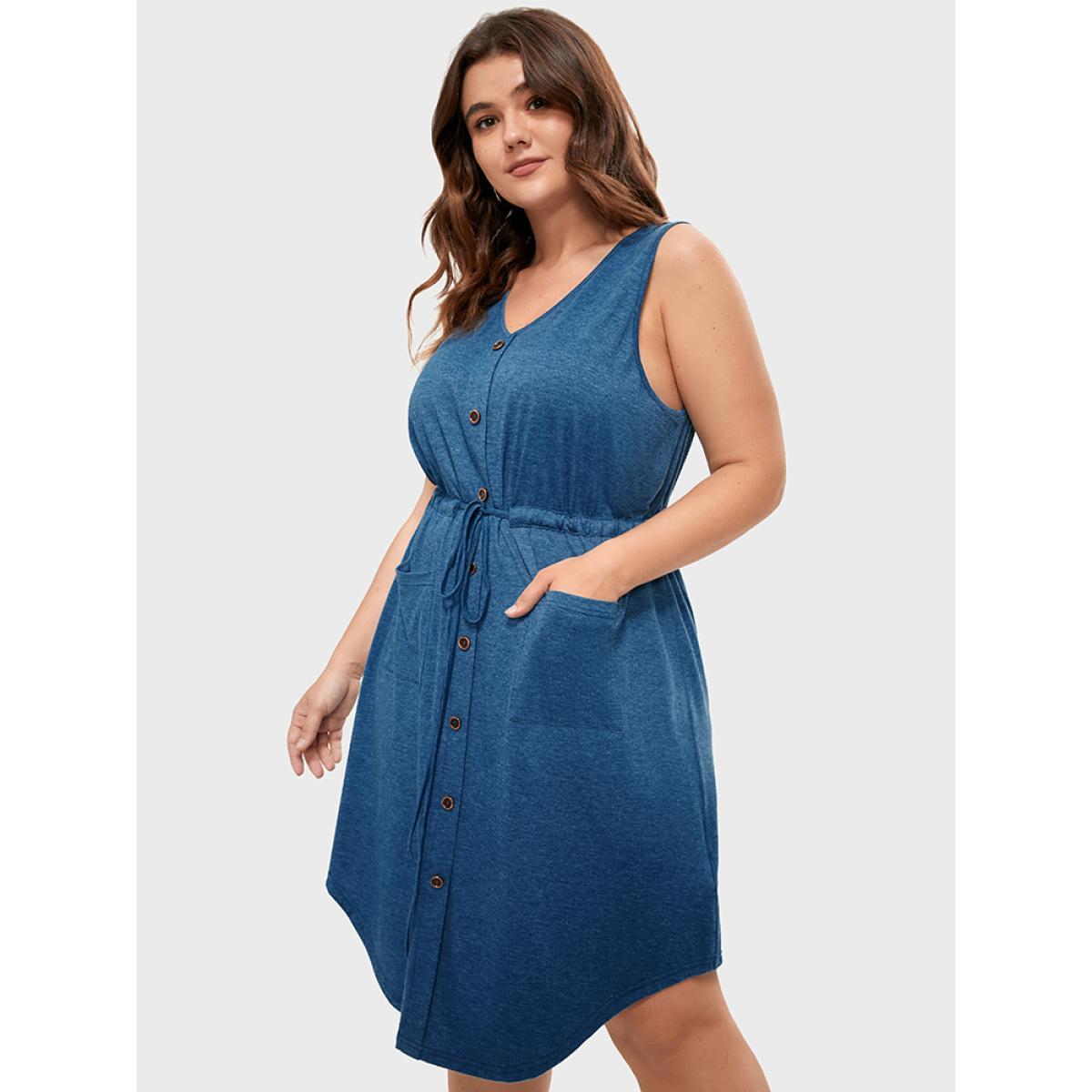 Plus Size Solid Fake Buttons Drawstring Waist Patched Pocket Knee Dress DarkBlue Women Casual Drawstring V-neck Short sleeve Curvy Knee Dress BloomChic 26/4X Product Image