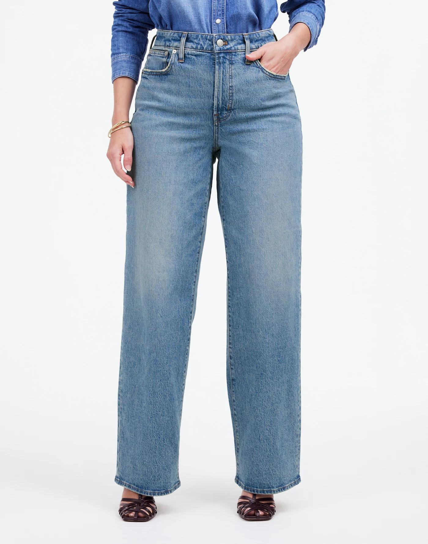 The Curvy Perfect Vintage Wide-Leg Jean Product Image