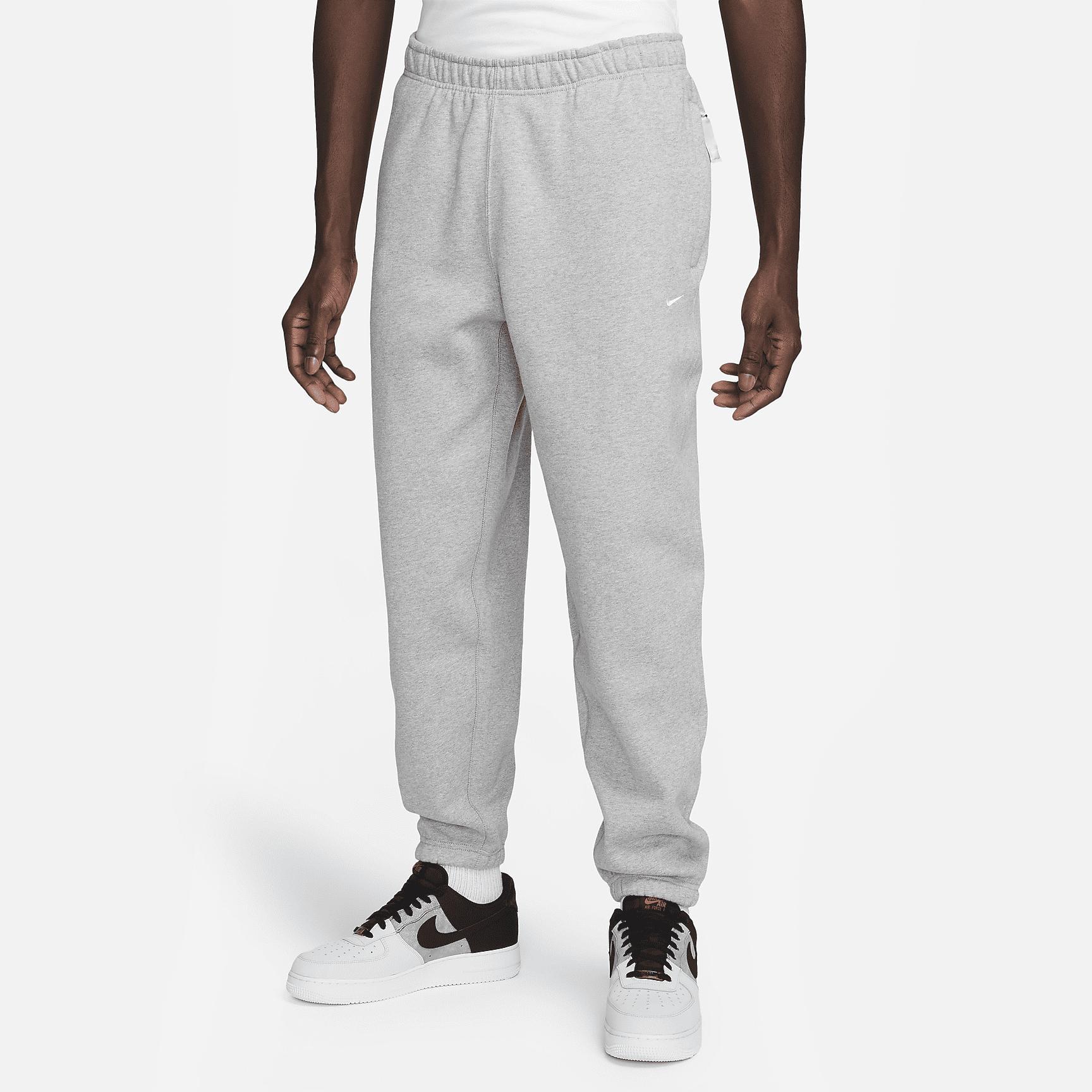 Nike Men's Solo Swoosh Fleece Pants Product Image