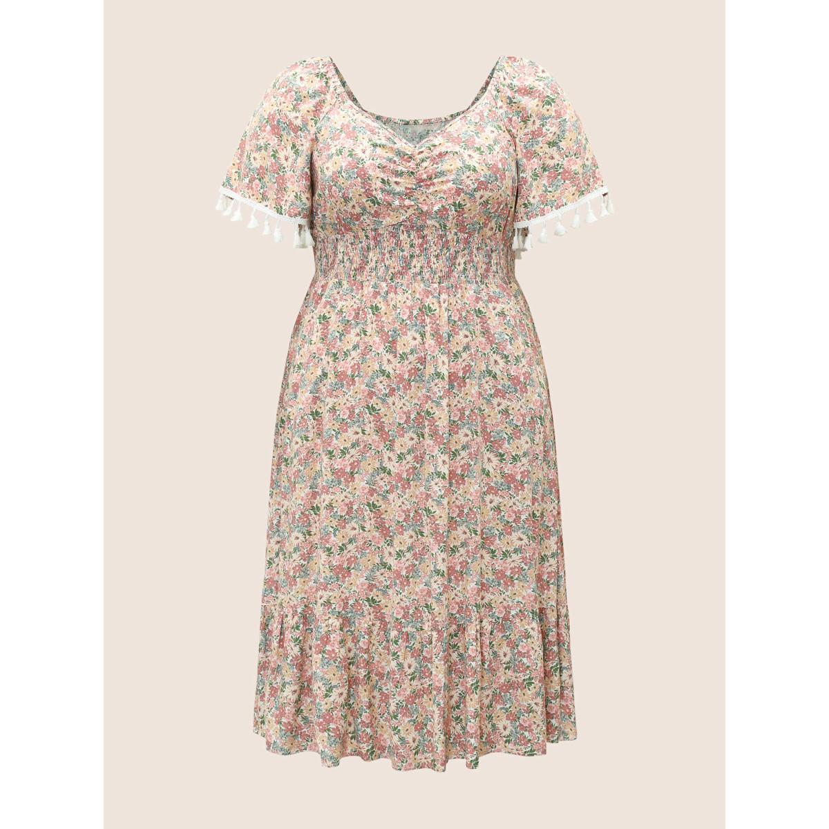 Plus Size Ditsy Floral Tassels Gathered Shirred Dress Rouge Women Resort Non V-neck Short sleeve Curvy Midi Dress BloomChic 28/5X Product Image