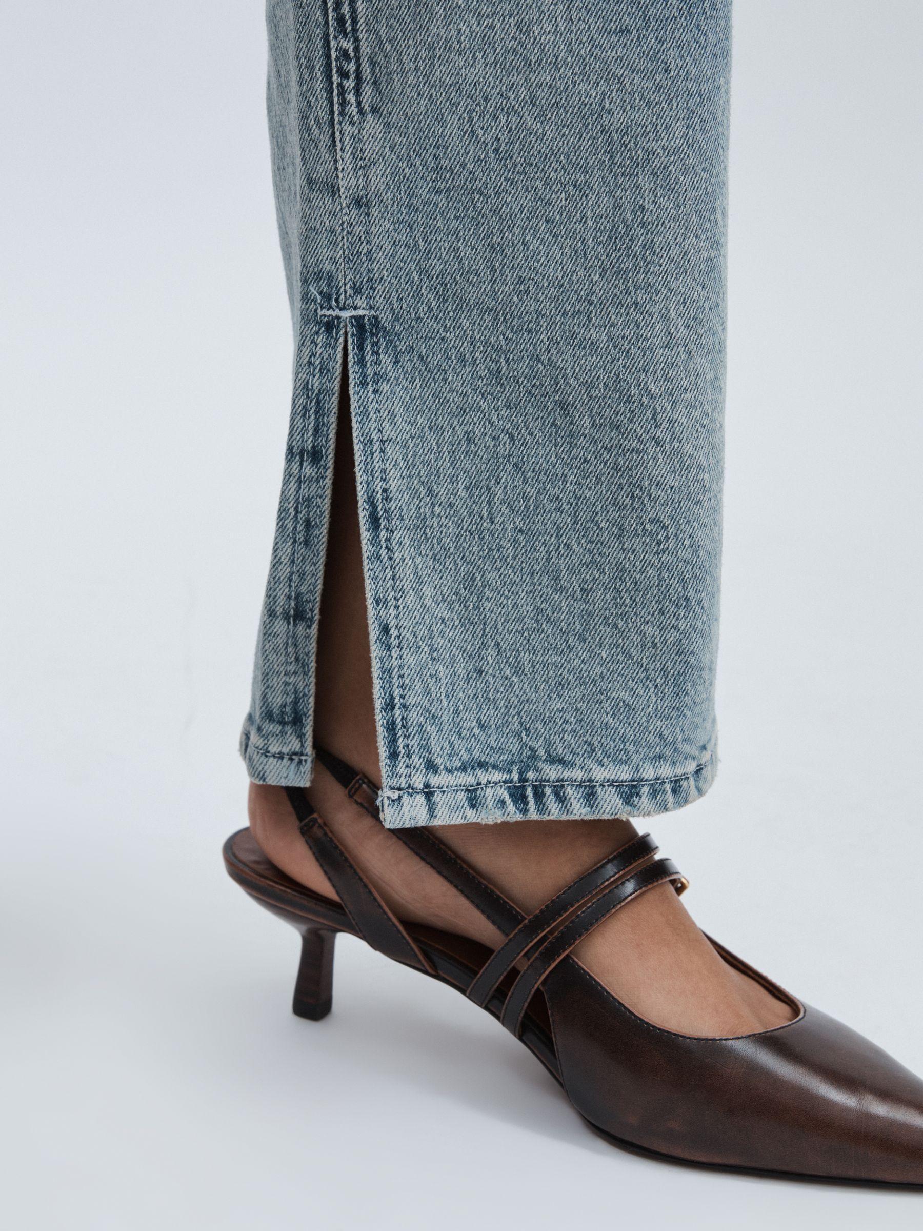 Good American Straight-Leg Slit-Hem Jeans in Light Indigo Product Image