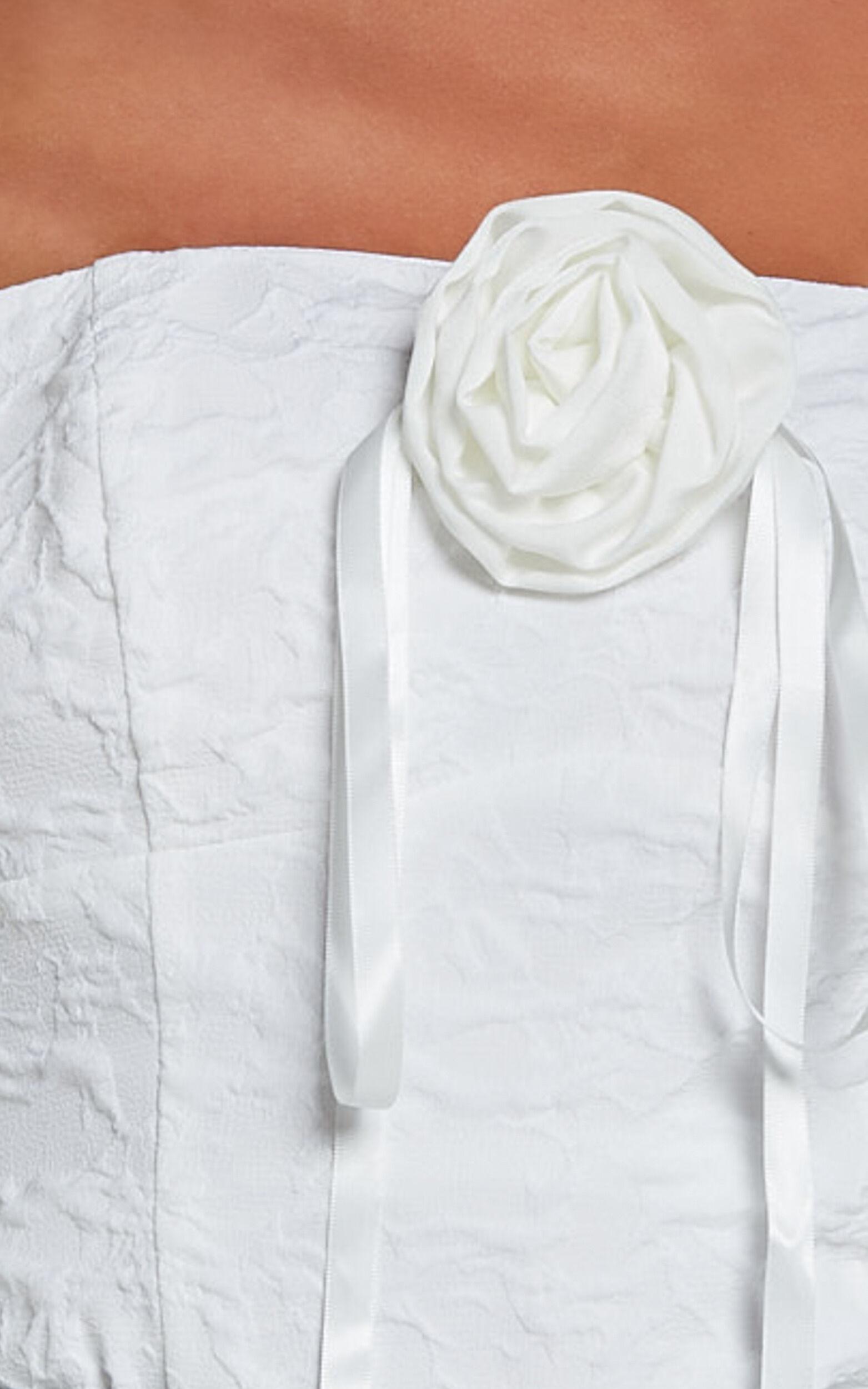 Brooke Top - Strapless Jacquard Detachable Rosette Top in White Product Image