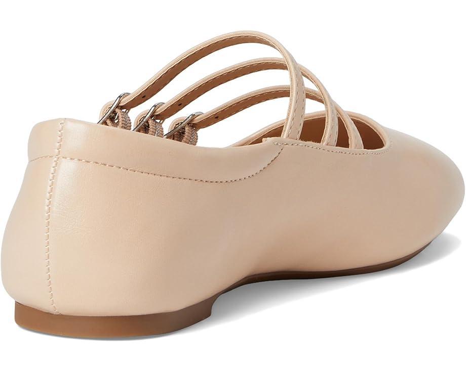 Carrie Flat Product Image