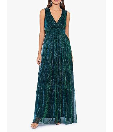 Betsy & Adam Long Crinkle V-Neck Dress (Jade) Women's Dress Product Image