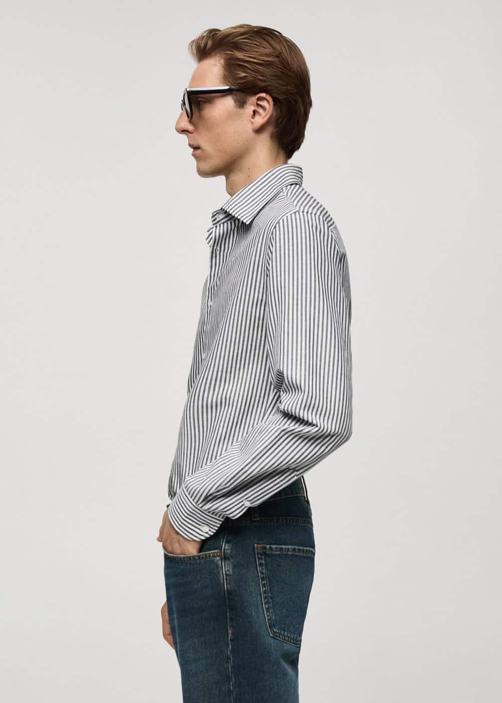 Regular-fit striped cotton-linen shirt - Men | MANGO USA Product Image