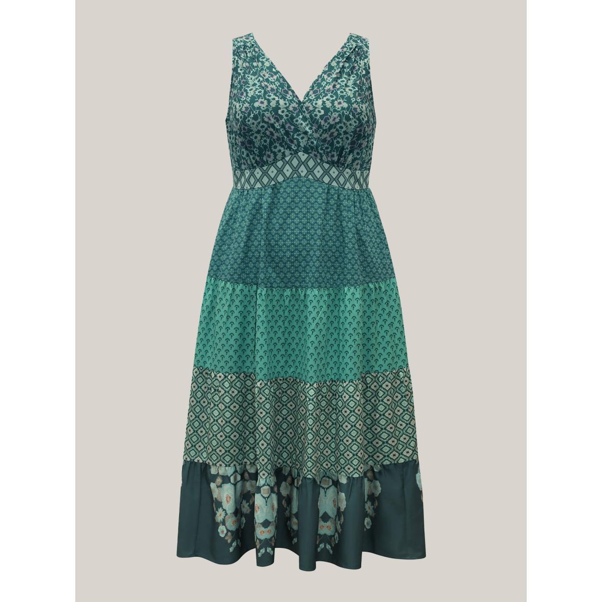 Plus Size Bandana Patchwork Floral Sleeveless Dress Emerald Women Resort Pleated V-neck Sleeveless Curvy BloomChic 22-24/3X Product Image