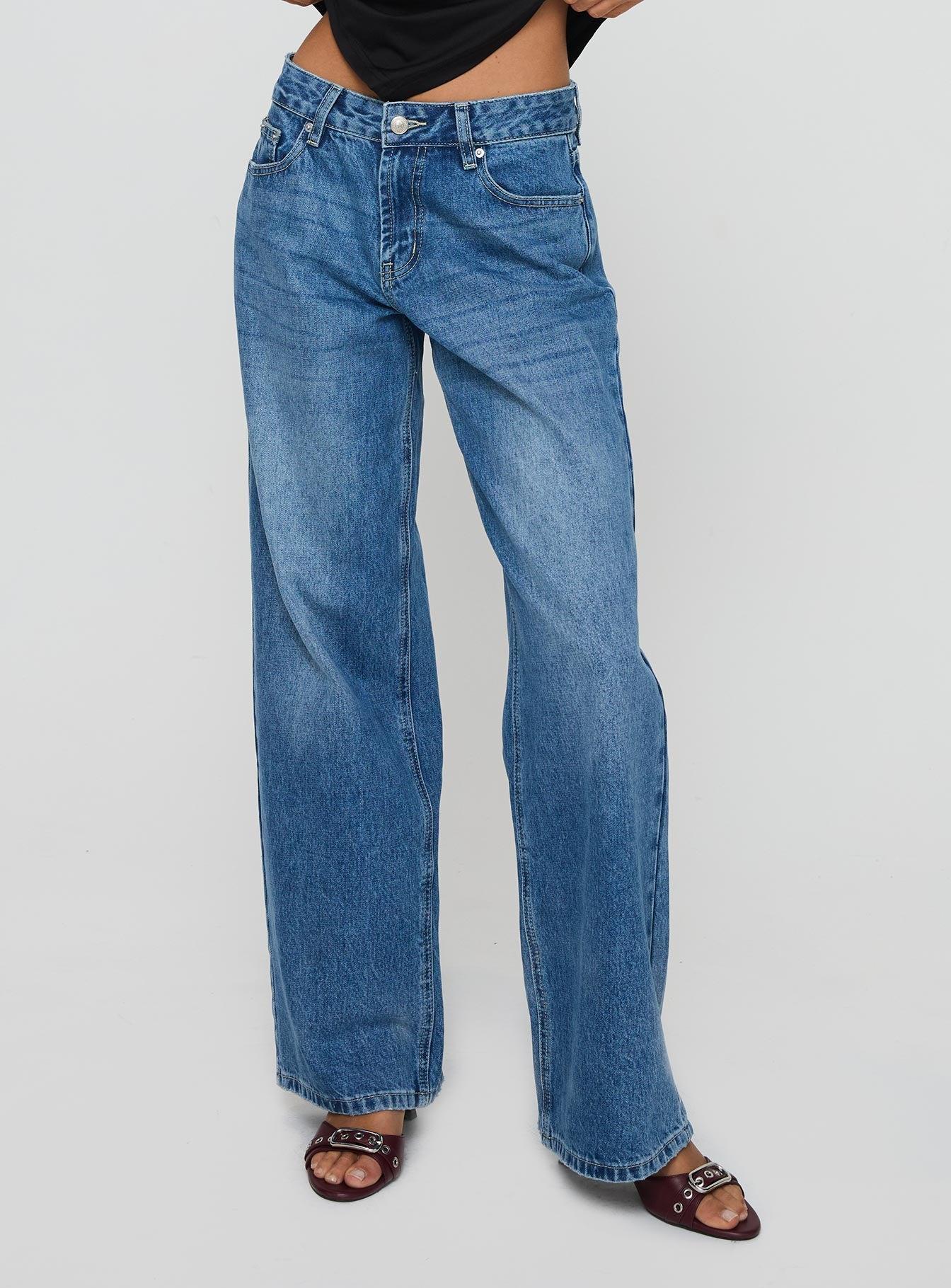 Serenitia Mid Rise Relaxed Jeans Mid Blue Wash Product Image