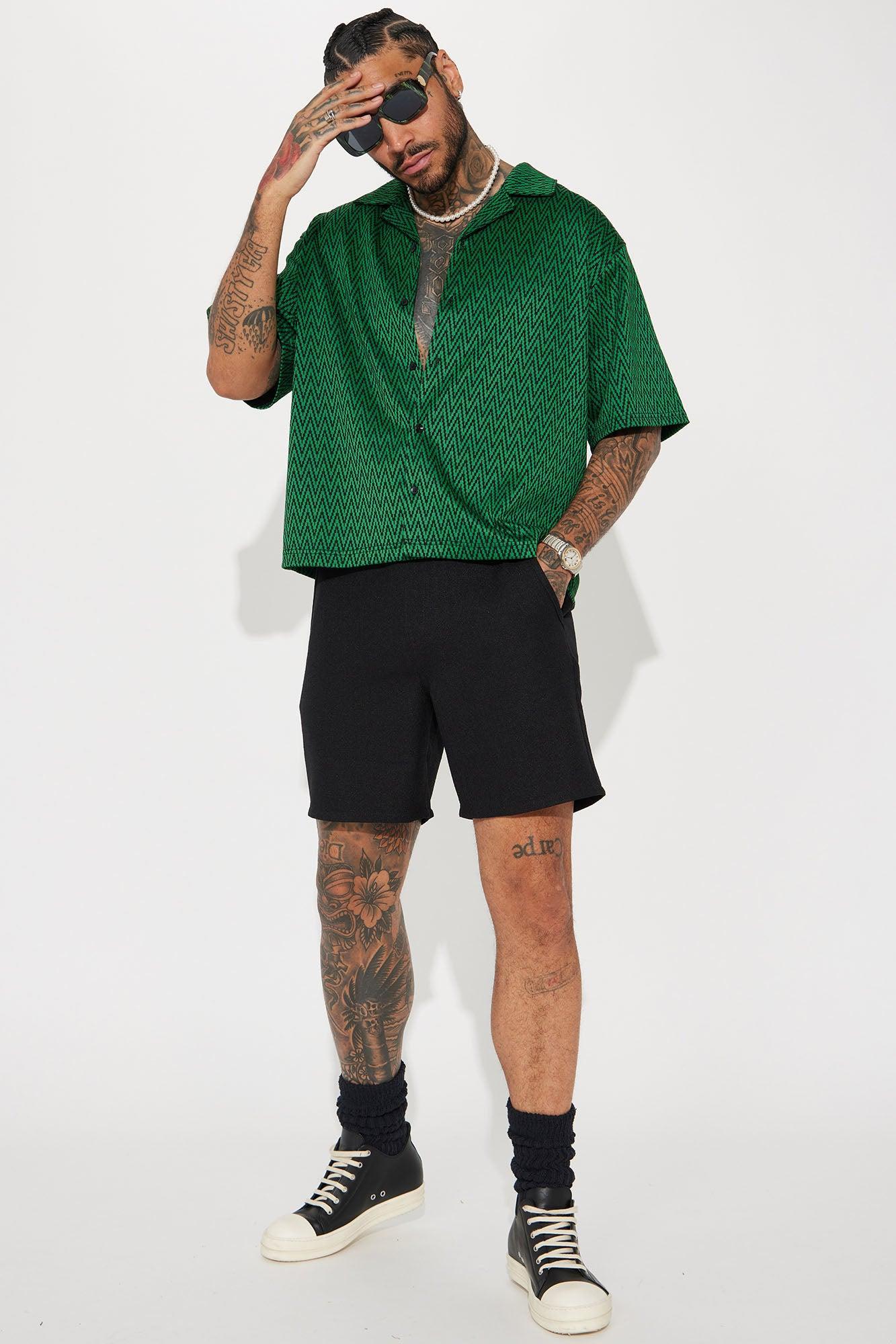 Jagged Edge Knit Short Sleeve Cuban Shirt - Black/Green Product Image