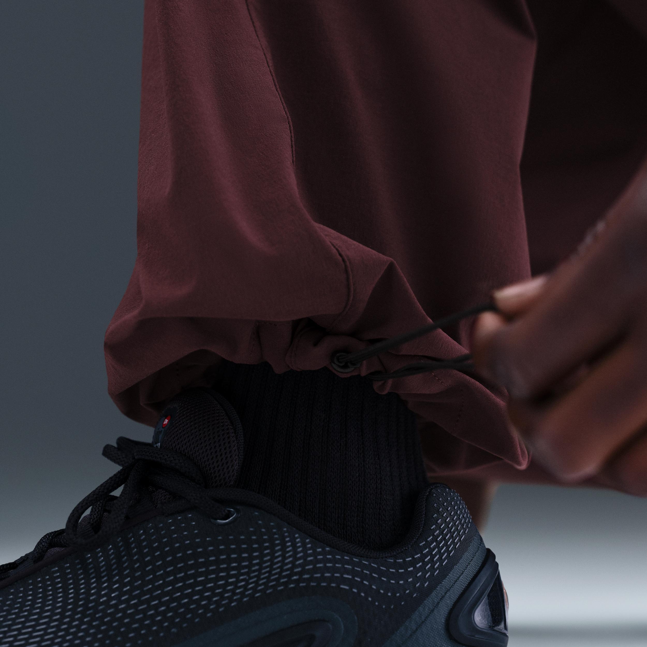Nike Men's Tech Woven Oversized Pants Product Image