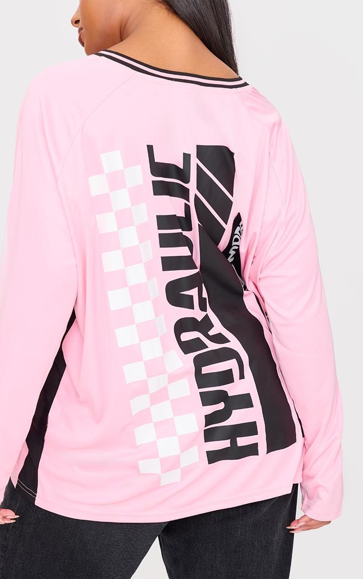 PRETTYLITTLETHING Plus Pink Studio Mode Short Sleeve Football T-shirt Product Image
