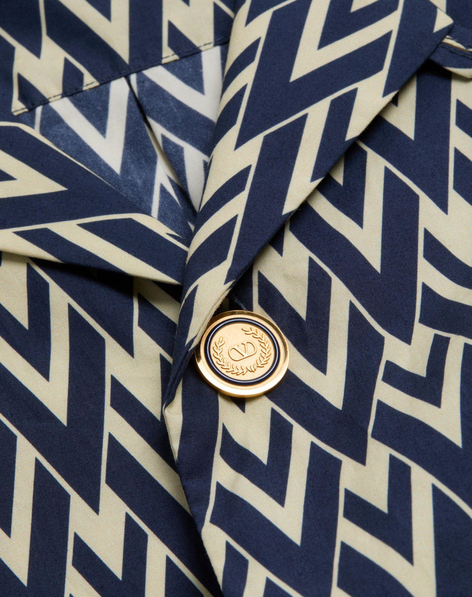 Cotton Popeline Bowling Shirt With Toute La V Print Product Image