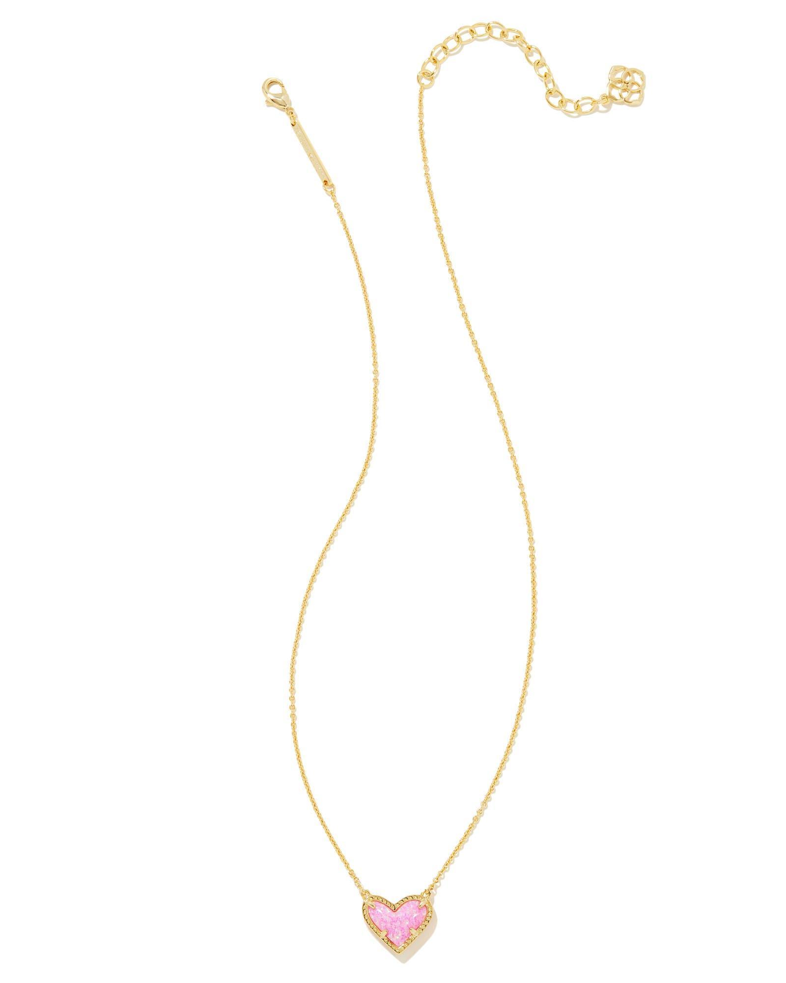 Kendra Scott Ari Heart Short Pendant Necklace, 15 Product Image