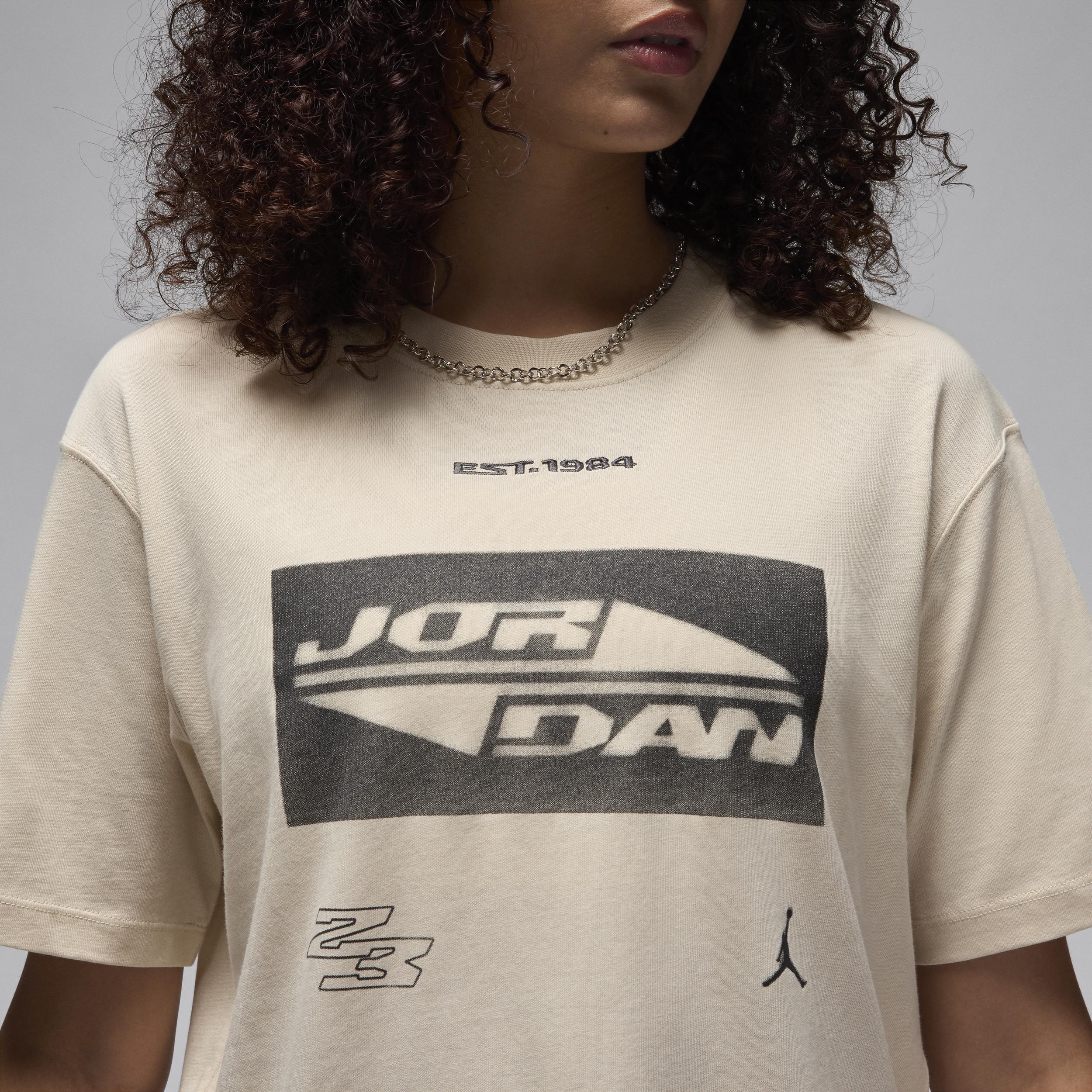 Jordan Women's Graphic Girlfriend T-Shirt Product Image