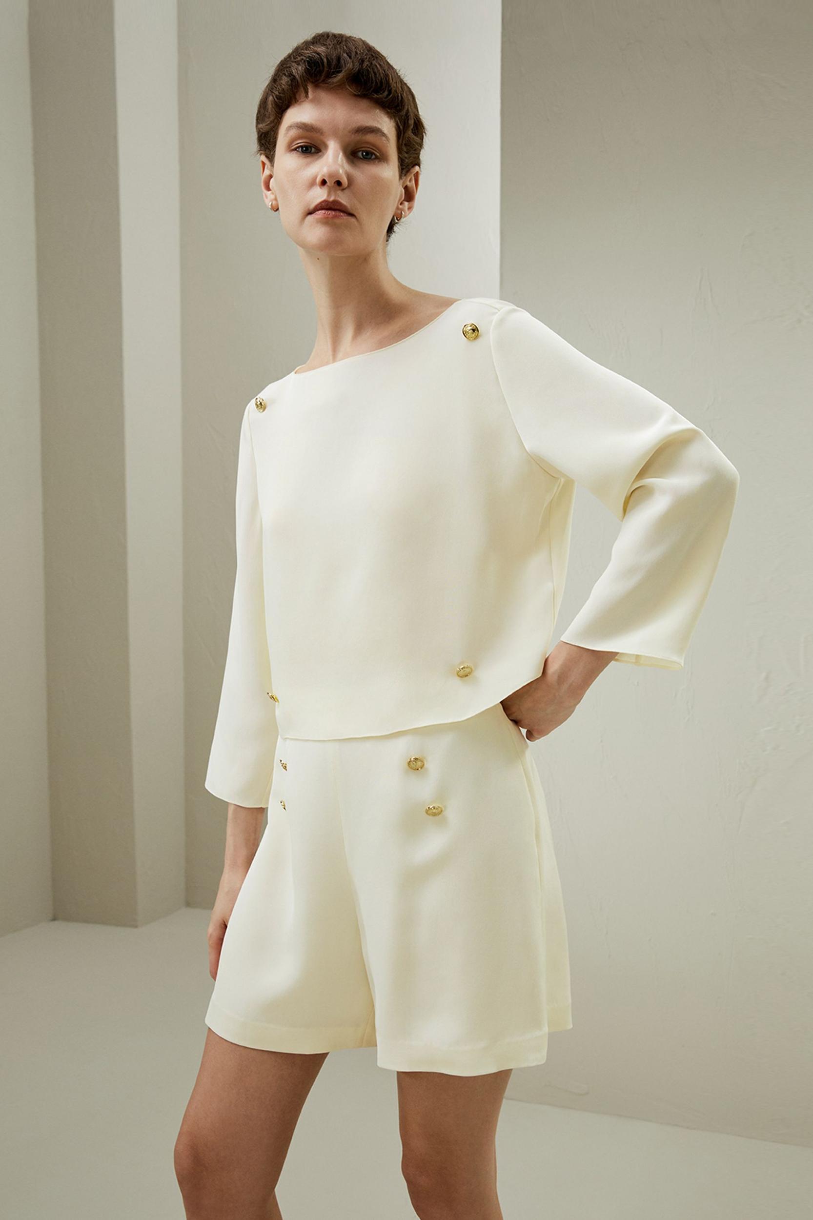 Dubrovnik 3/4 Sleeved Silk Top With Button Accents Product Image