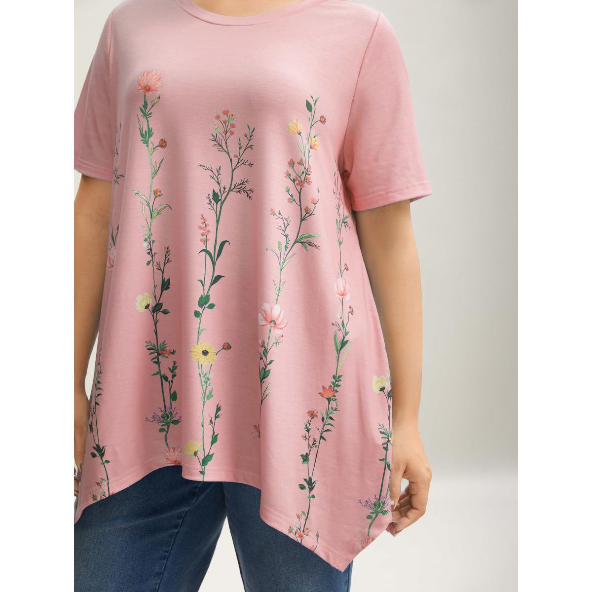 Plus Size Stretchy Hi-Low Hem Floral T-Shirt LightBlue Women Elegant Asymmetrical Natural Flowers Round Neck Loose Everyday T-shirts BloomChic 26/4X Product Image