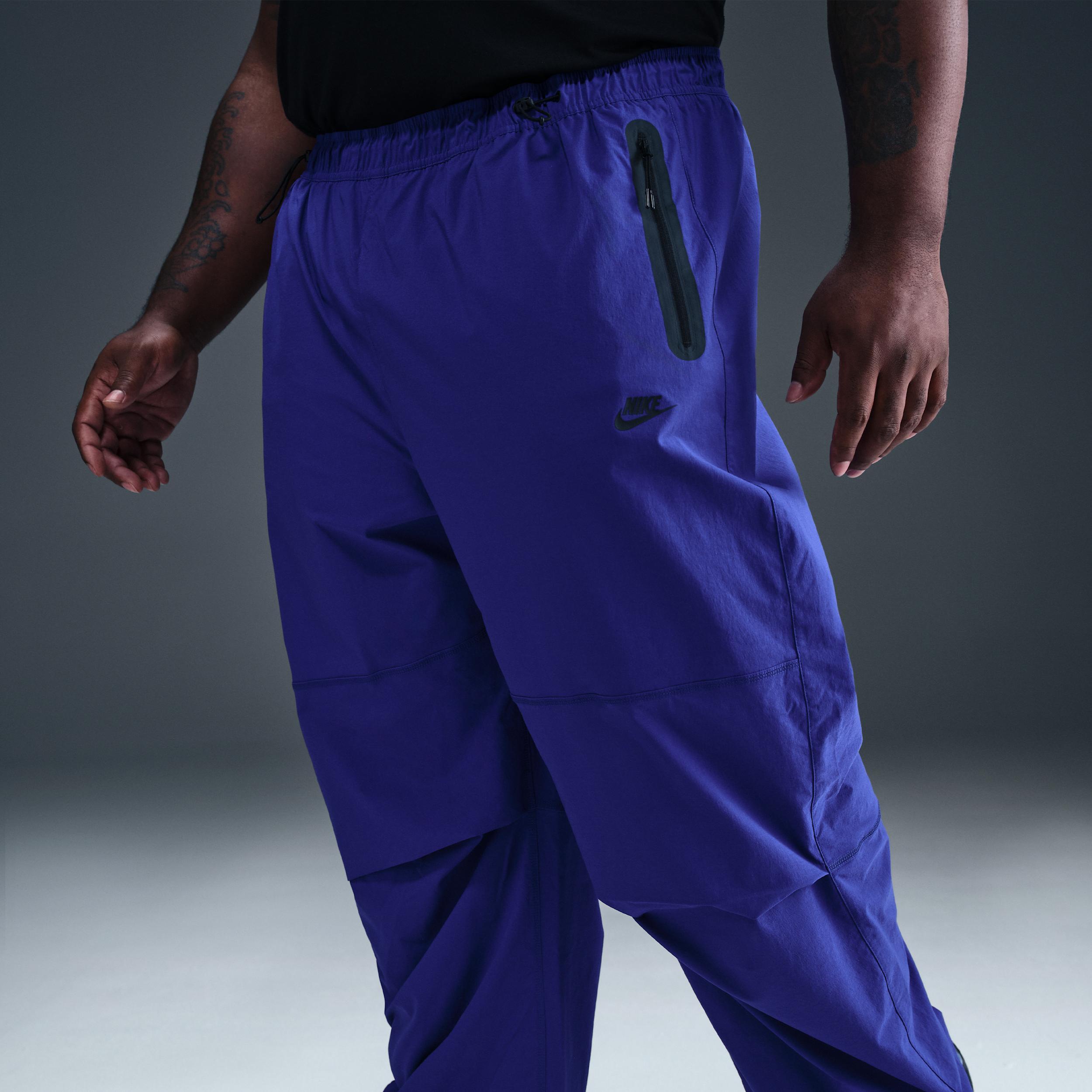 Nike Men's Tech Woven Oversized Pants Product Image