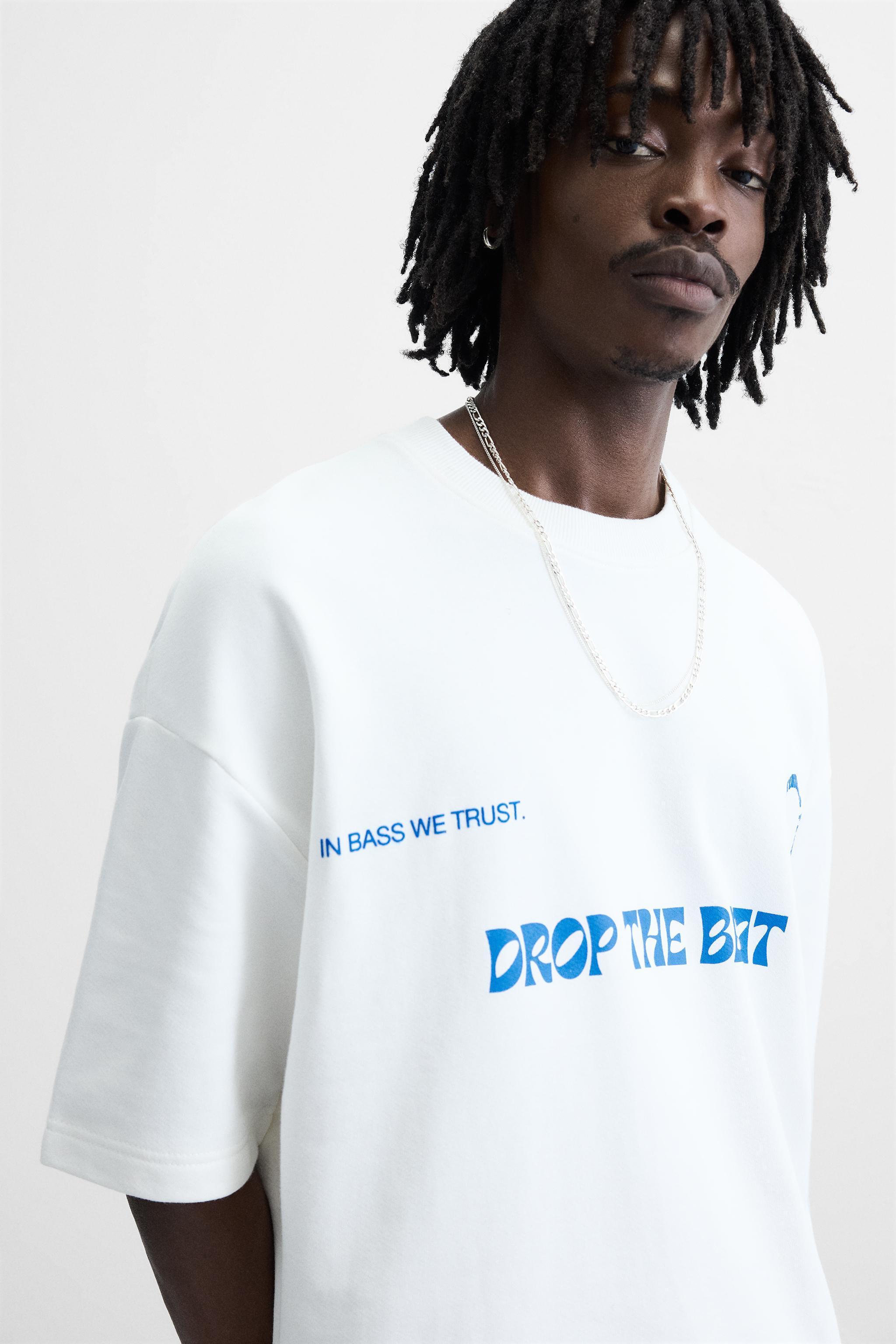 CONTRAST PRINT SWEATSHIRT Product Image