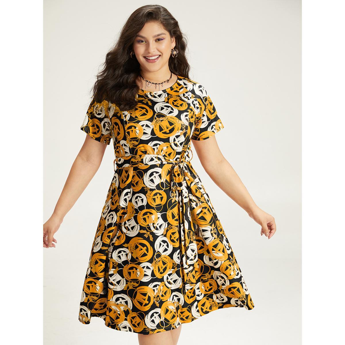 Plus Size Halloween Print Crew Neck Pocket Belted Dress Black Women Elegant Belted Round Neck Short sleeve Curvy Midi Dress BloomChic 22-24/3X Product Image