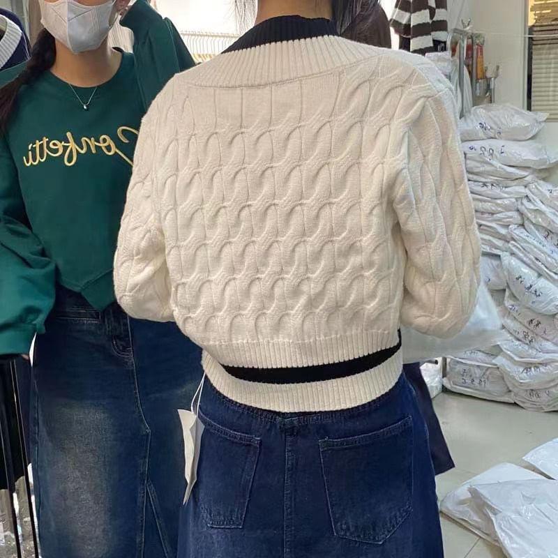 V-Neck Two Tone Cable Knit Crop Sweater Product Image