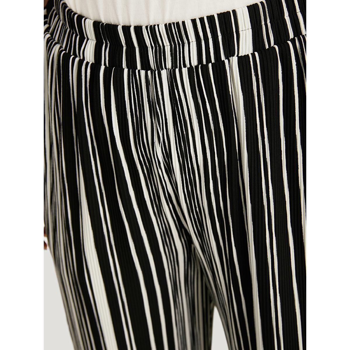 Plus Size Striped Elastic Waist Pocket Loose Pants Women Black Casual Wide Leg High Rise Dailywear Pants BloomChic 26/4X Product Image
