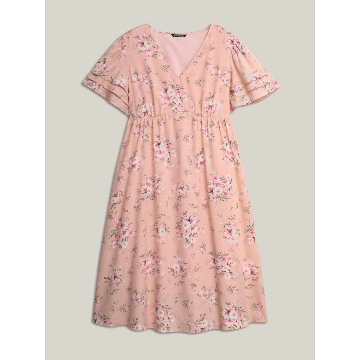 Plus Size Floral Elastic Waist Tiered Ruffle Sleeve Dress Crepe Women Elegant Tiered V-neck Short sleeve Curvy BloomChic 22-24/3X Product Image