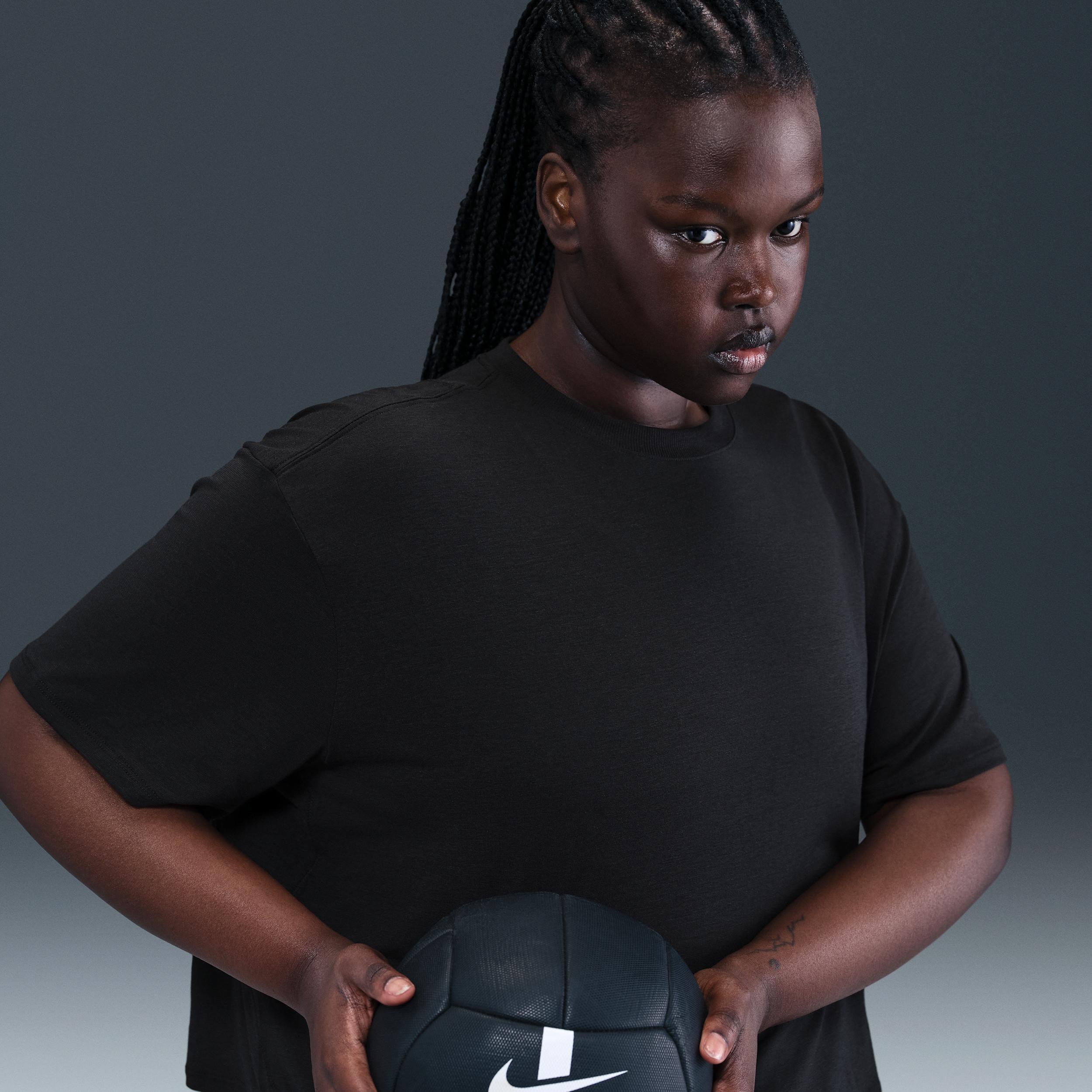 Nike Women's One Relaxed Dri-FIT Cropped Short-Sleeve Top (Plus Size) Product Image
