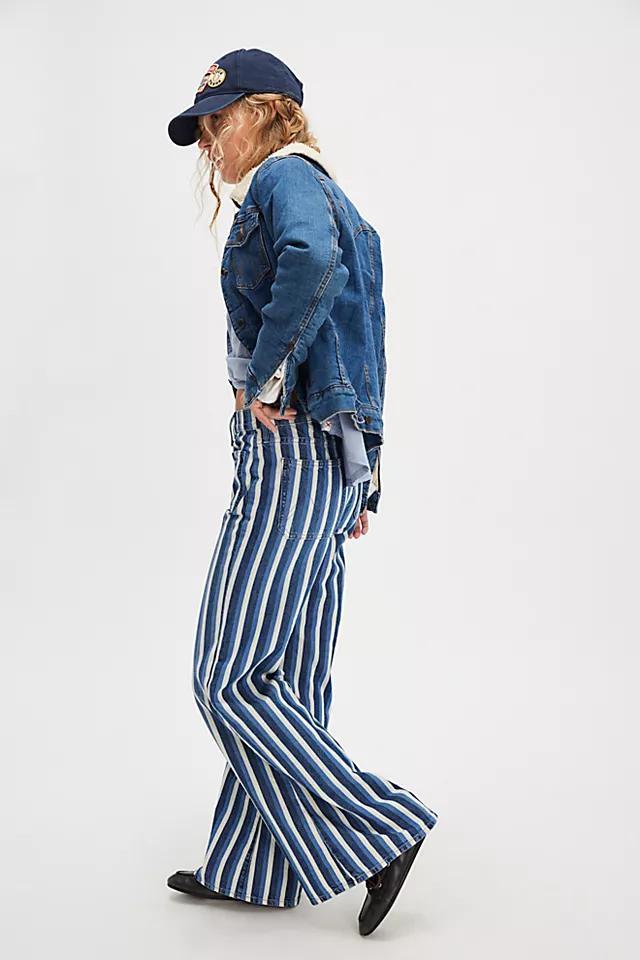 MOTHER The Patch Pocket Twister Jeans Product Image