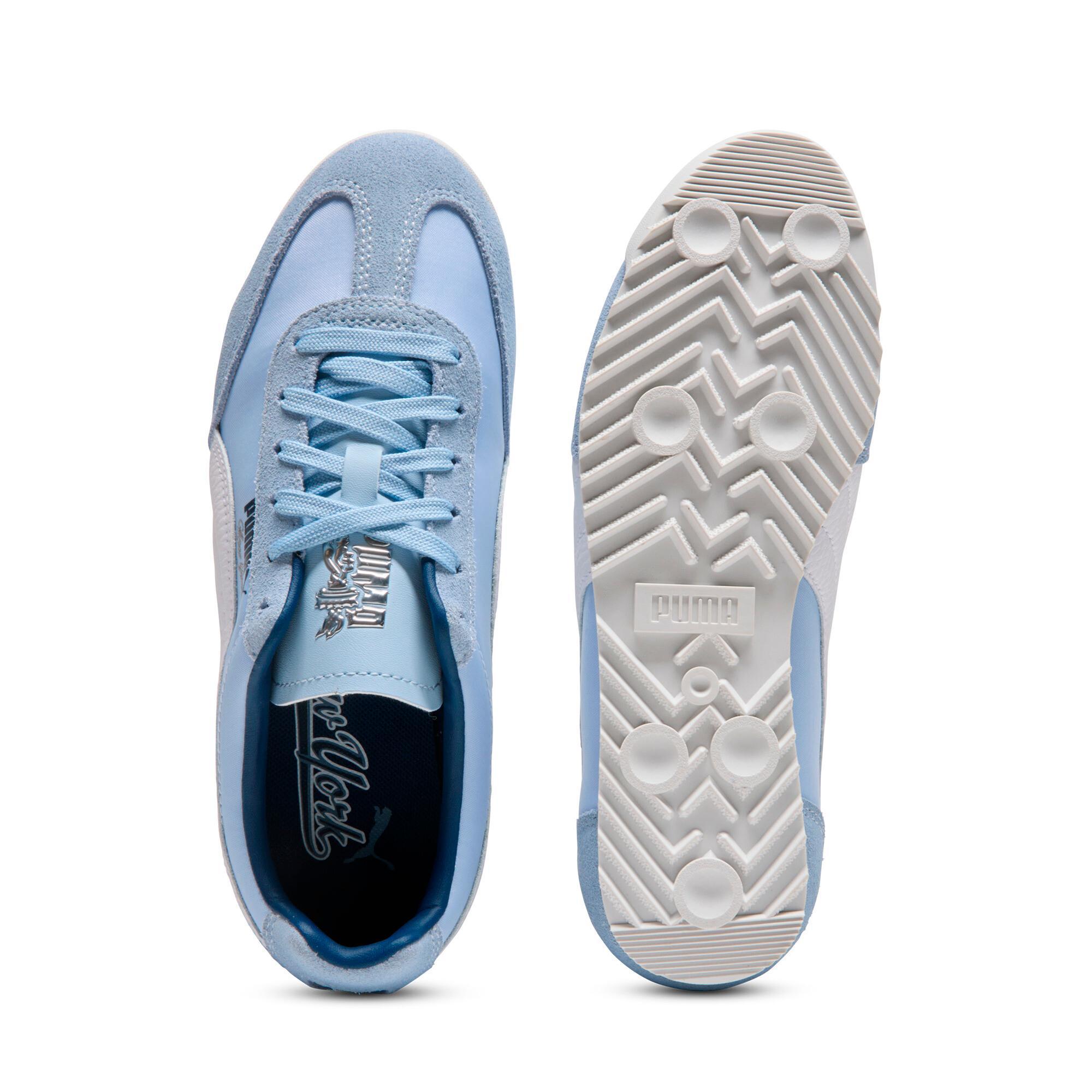 PUMA Arizona Graffiti FlagshipWns Women Shoes in Haute Tropic/White/Persian Blue Product Image