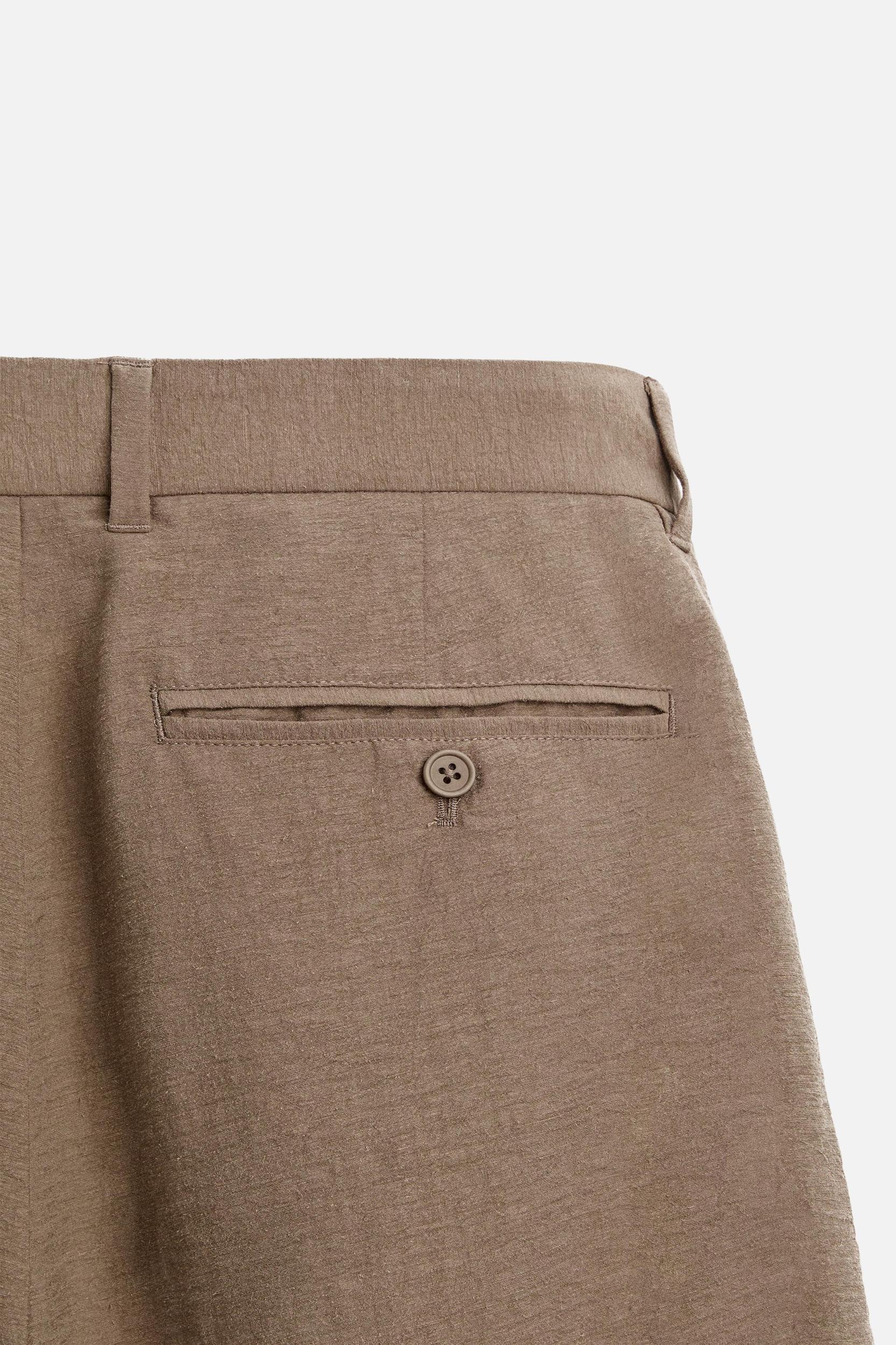 PLEATED WRINKLE LOOK SHORTS Product Image